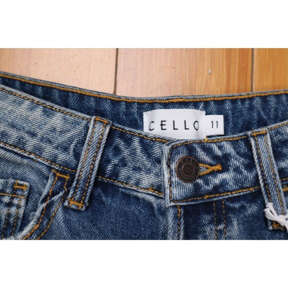 Cello High‑Rise Straight Frayed‑Hem Jeans | Size 11 | Studio Wardrobe - Picture 4 of 7